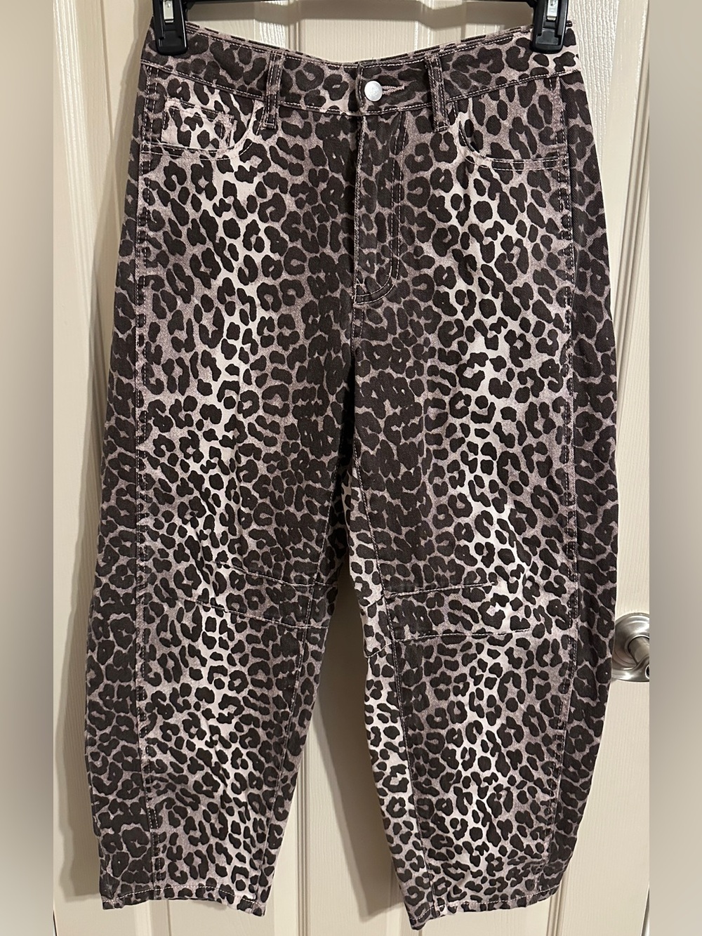 Miss Sparkling Leopard Print Wide-Leg Barrel Jeans in Brown, Sz Small, NWOT